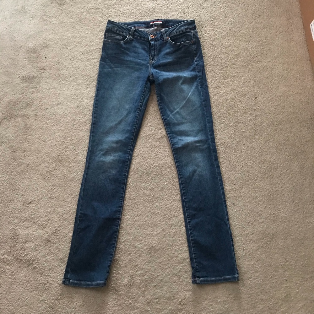 Tommy Hilfiger Straight Jeans. Size 4.